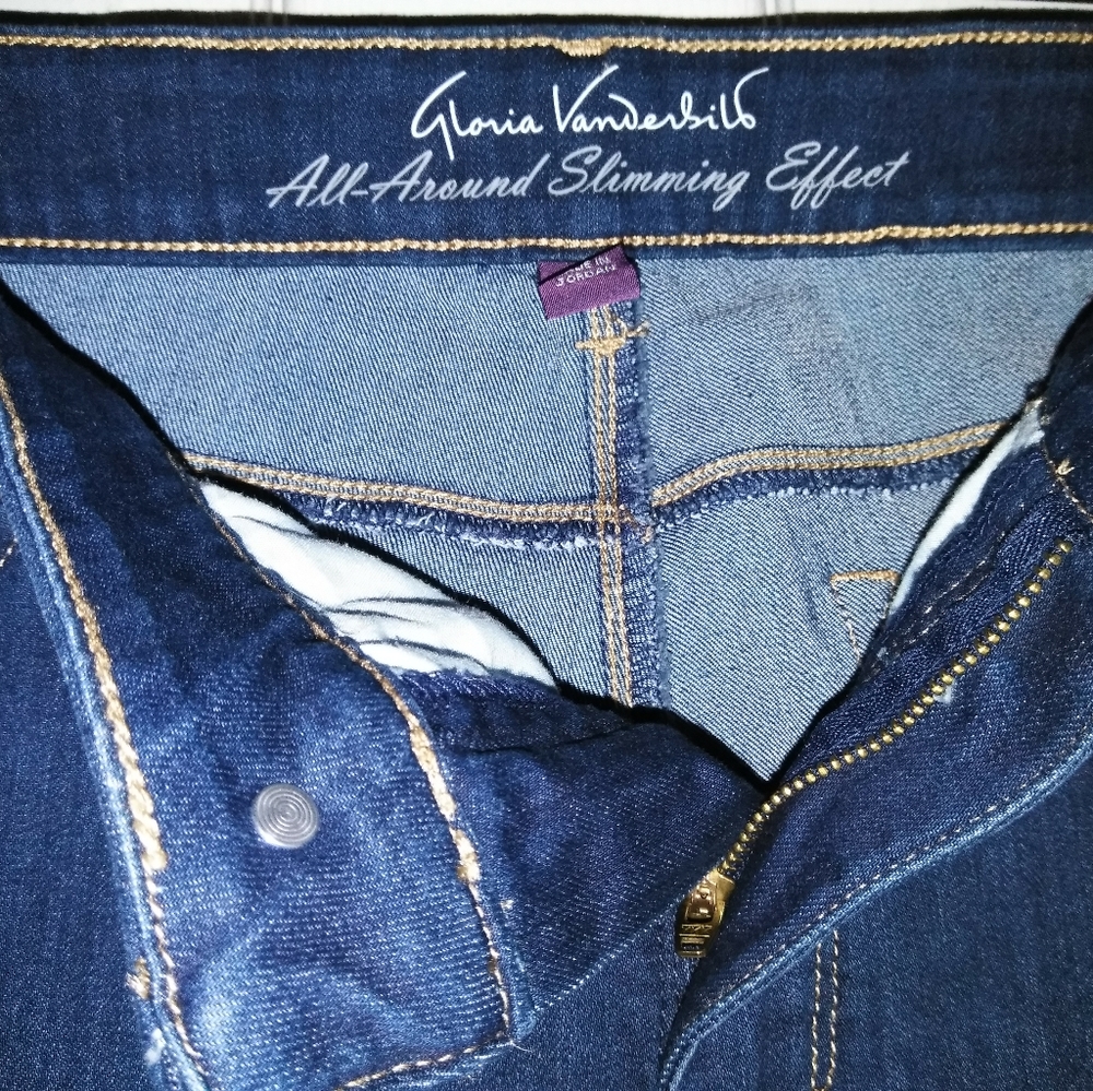 Jeans - Picture 3 of 3